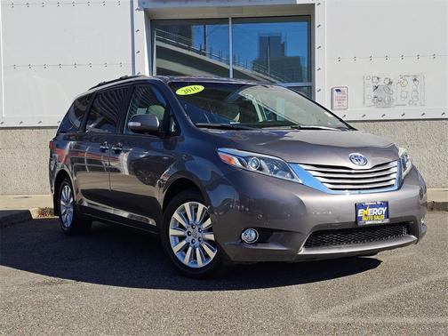 2016 Toyota Sienna Limited Premium