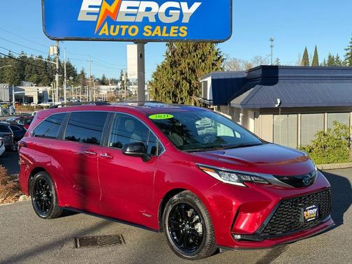 2021 Toyota Sienna XSE 7 Passenger