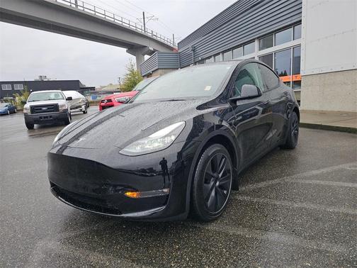 2025 Tesla Model Y Long Range
