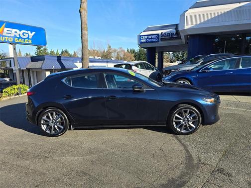 2024 Mazda Mazda3 FWD w/Preferred Package