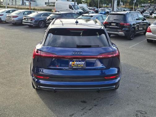 2023 Audi e-tron S Prestige