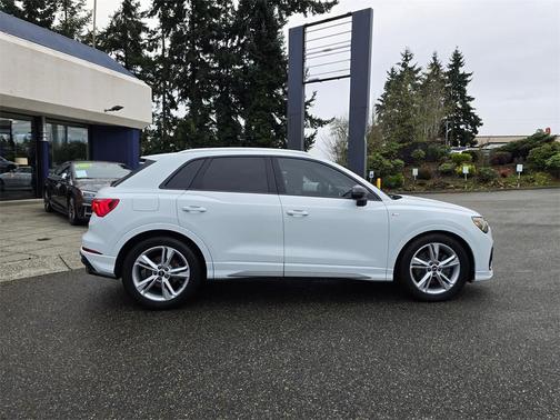 2021 Audi Q3 45 S line Premium