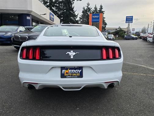 2017 Ford Mustang V6