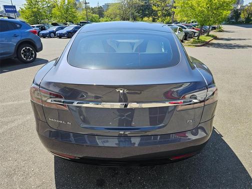 2018 Tesla Model S 75D