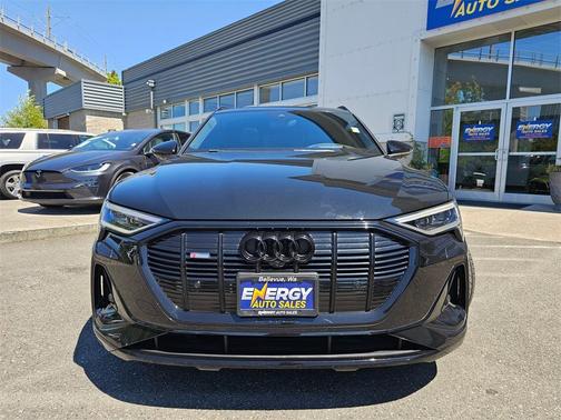 2022 Audi e-tron Premium