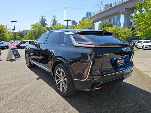 2023 Cadillac LYRIQ Luxury