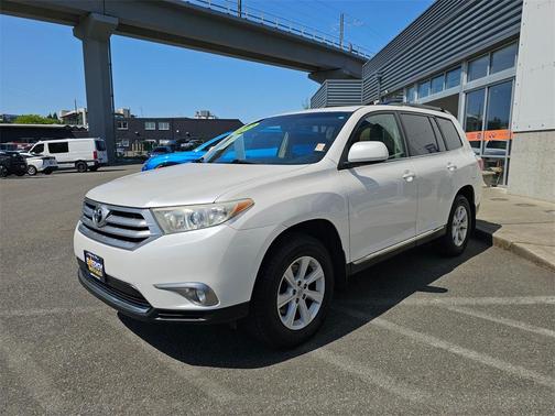 2013 Toyota Highlander Base Plus