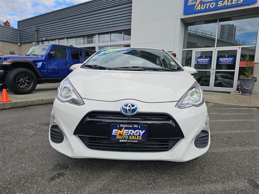 2016 Toyota Prius c Two
