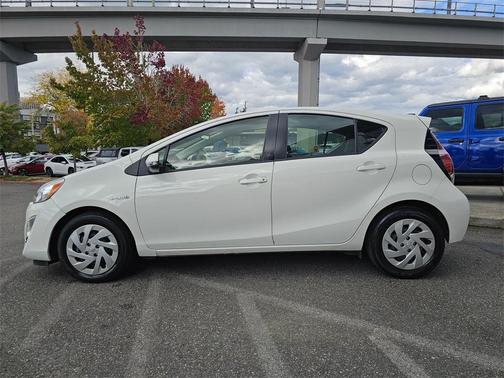 2016 Toyota Prius c Two