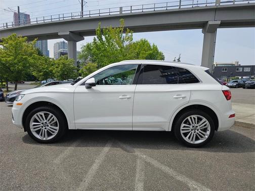 2018 Audi Q5 2.0T Premium Plus