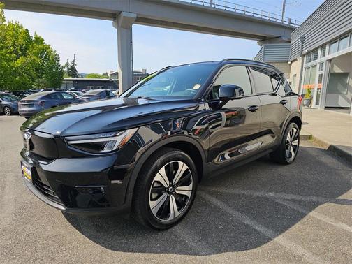 2023 Volvo XC40 Recharge Pure Electric Twin Plus