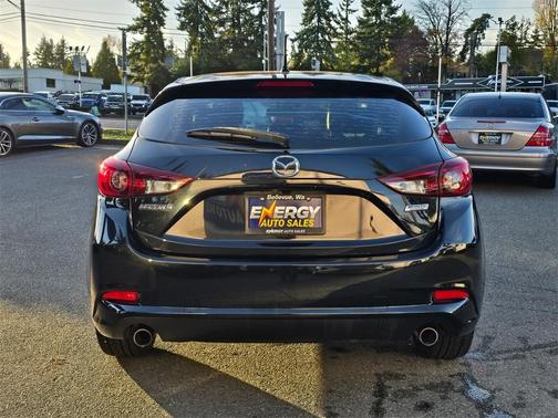 2018 Mazda Mazda3 Touring