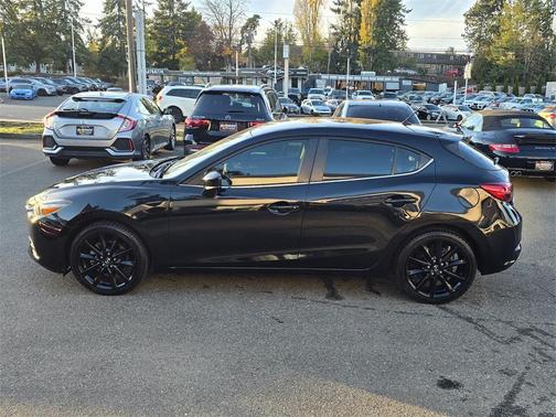 2018 Mazda Mazda3 Touring