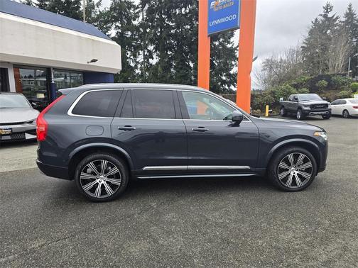 2022 Volvo XC90 Recharge Plug-In Hybrid T8 Inscription 6 Passenger