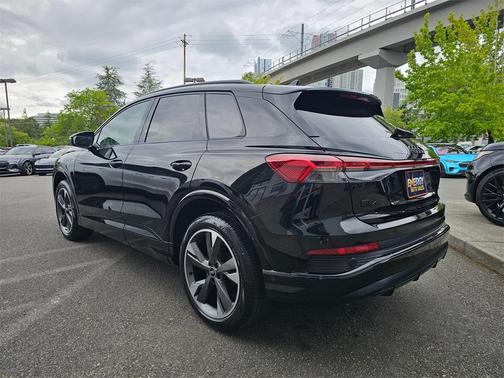 2024 Audi Q4 e-tron 50 Premium Plus