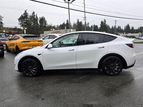 2023 Tesla Model Y Performance