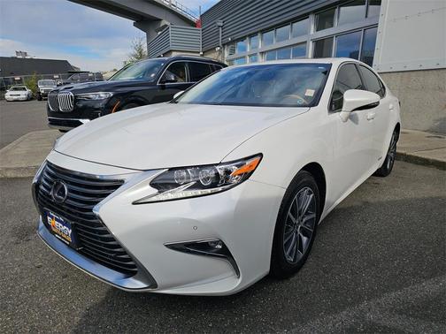 2016 Lexus ES 300h Base