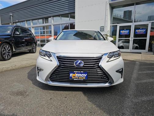 2016 Lexus ES 300h Base