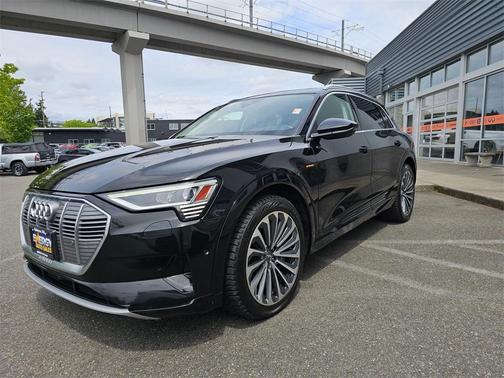 2019 Audi e-tron Prestige