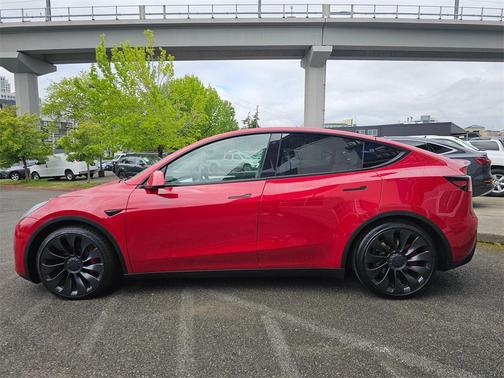 2023 Tesla Model Y Performance