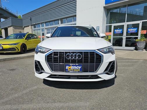 2022 Audi Q3 45 S line Premium