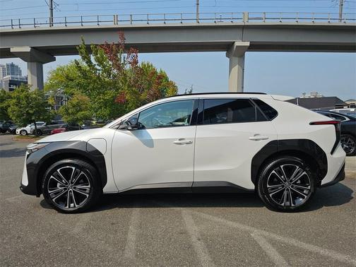2024 Toyota bZ4X Limited