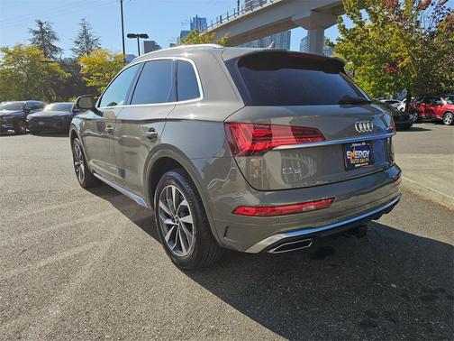2023 Audi Q5 45 S line quattro Premium