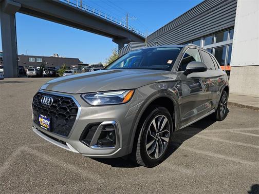 2023 Audi Q5 45 S line quattro Premium