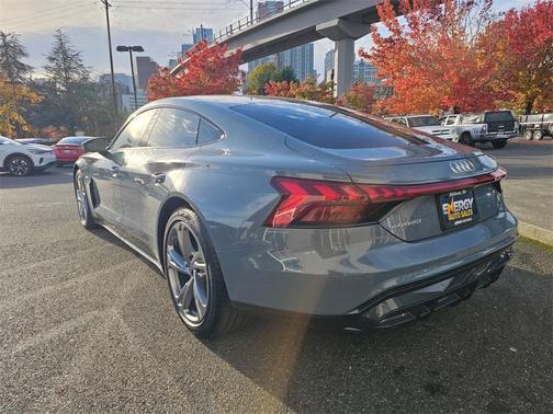 2023 Audi e-tron GT Premium Plus