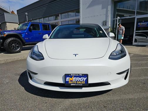 2020 Tesla Model 3 Standard Range Plus