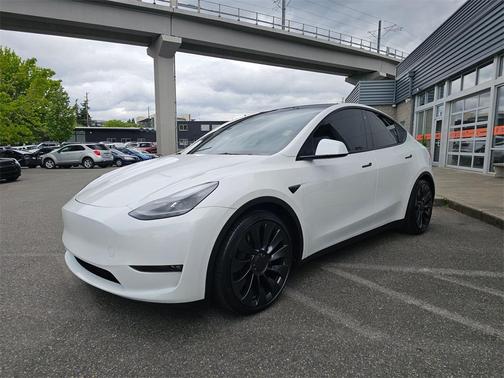 2023 Tesla Model Y Performance