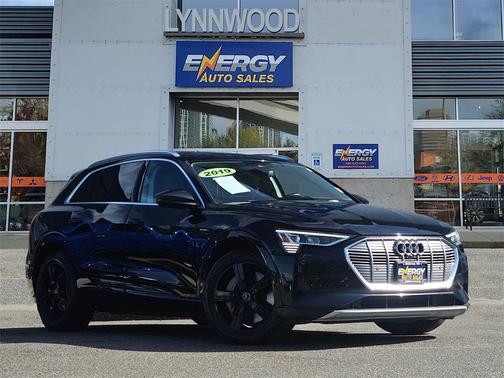 2019 Audi e-tron Premium Plus