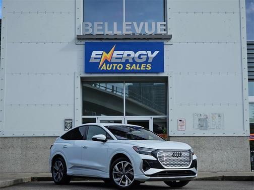 2024 Audi Q4 e-tron 55 quattro Premium