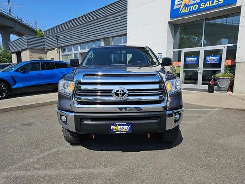 2017 Toyota Tundra SR5