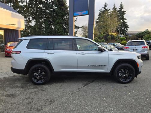 2024 Jeep Grand Cherokee L Laredo