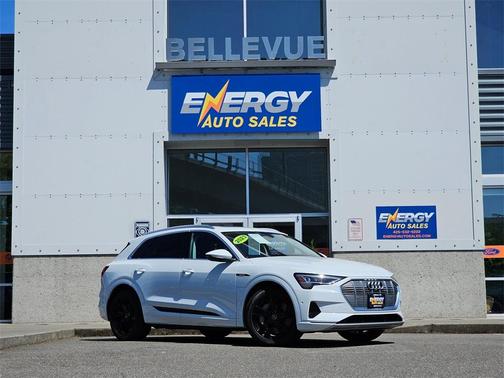 2023 Audi e-tron Premium Plus