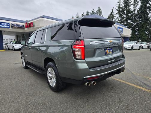 2023 Chevrolet Suburban Premier