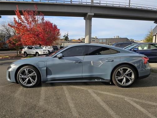 2022 Audi e-tron GT Premium Plus