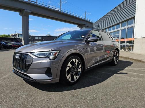 2021 Audi e-tron Premium