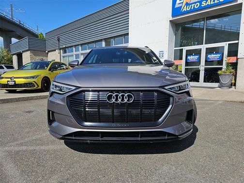 2021 Audi e-tron Premium