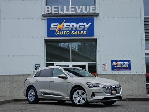 2019 Audi e-tron Premium Plus