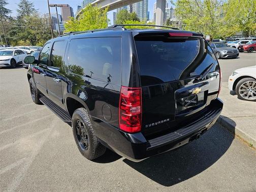 2011 Chevrolet Suburban 1500 LT