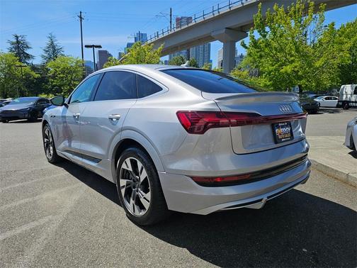 2022 Audi e-tron S line Premium