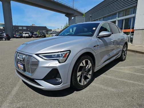 2022 Audi e-tron S line Premium