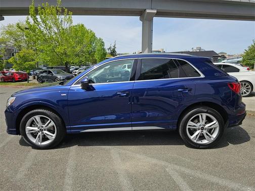2023 Audi Q3 45 S line Premium