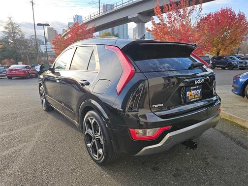 2023 Kia Niro EX Touring