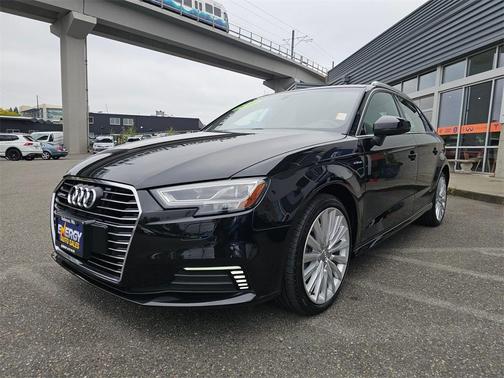 2017 Audi A3 e-tron 1.4T Premium