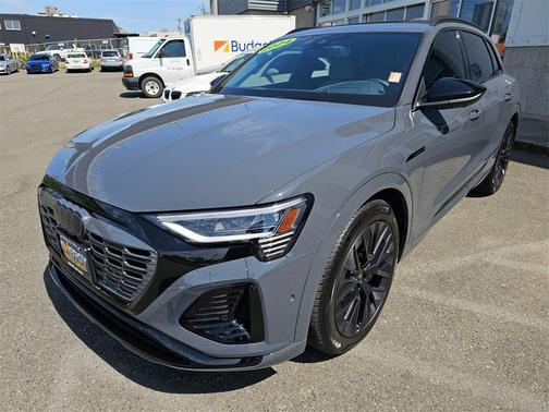 2024 Audi Q8 e-tron Premium