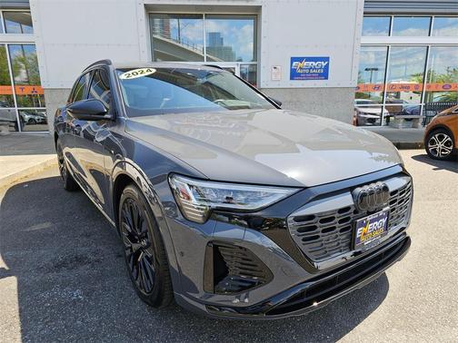 2024 Audi Q8 e-tron Premium