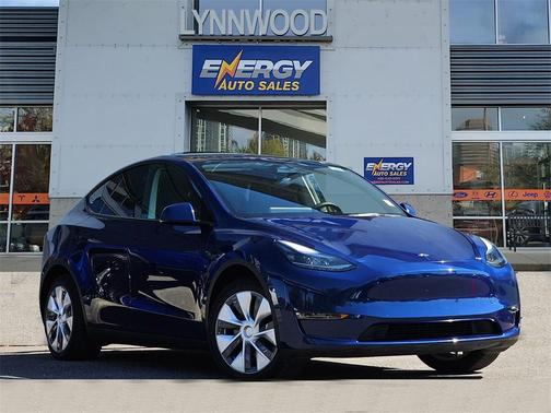 2023 Tesla Model Y Long Range